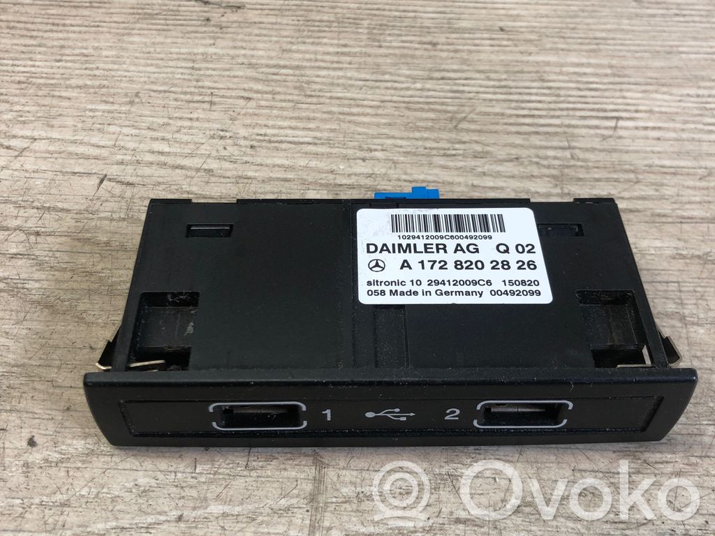 Mercedes-Benz E W212 Priză USB 