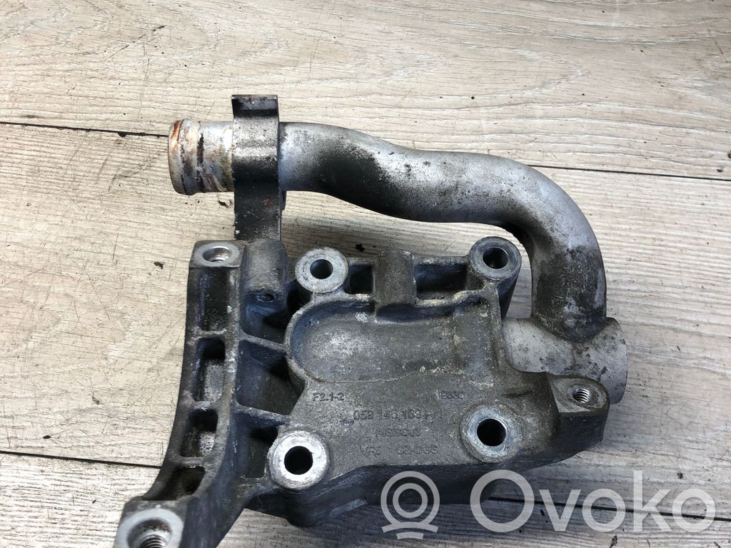 Audi A4 S4 B8 8K Halterung Servopumpe 