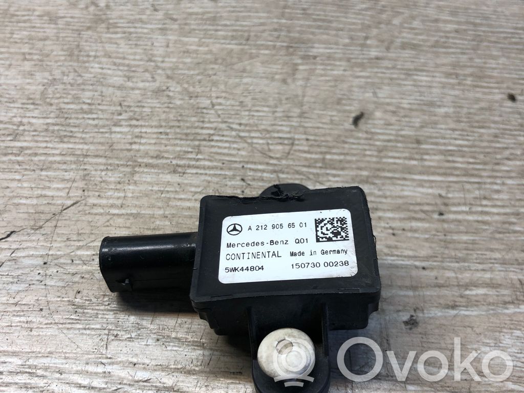 Mercedes-Benz E W212 Airbagsensor Crashsensor Drucksensor 
