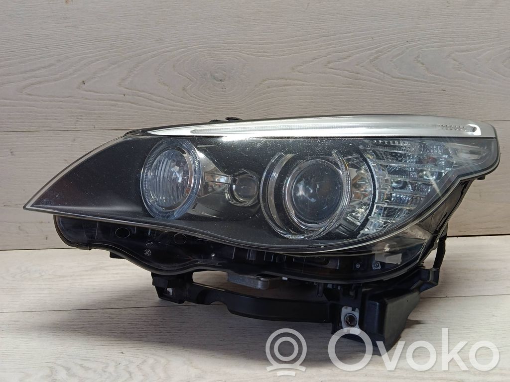 BMW 5 E60 E61 Lampa przednia 