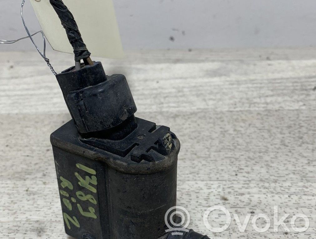 KIA Rio Pompa spryskiwacza szyby przedniej / czołowej 