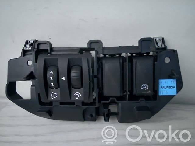 Renault Clio IV Interruptor de control de altura del faro delantero 