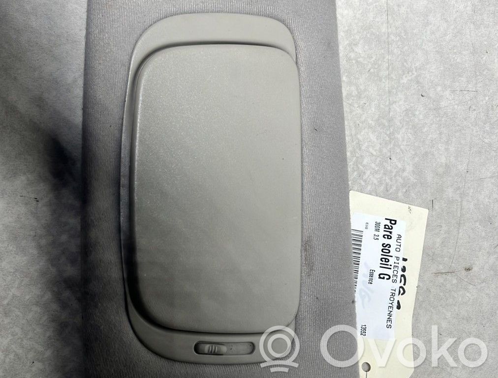 Sun visor