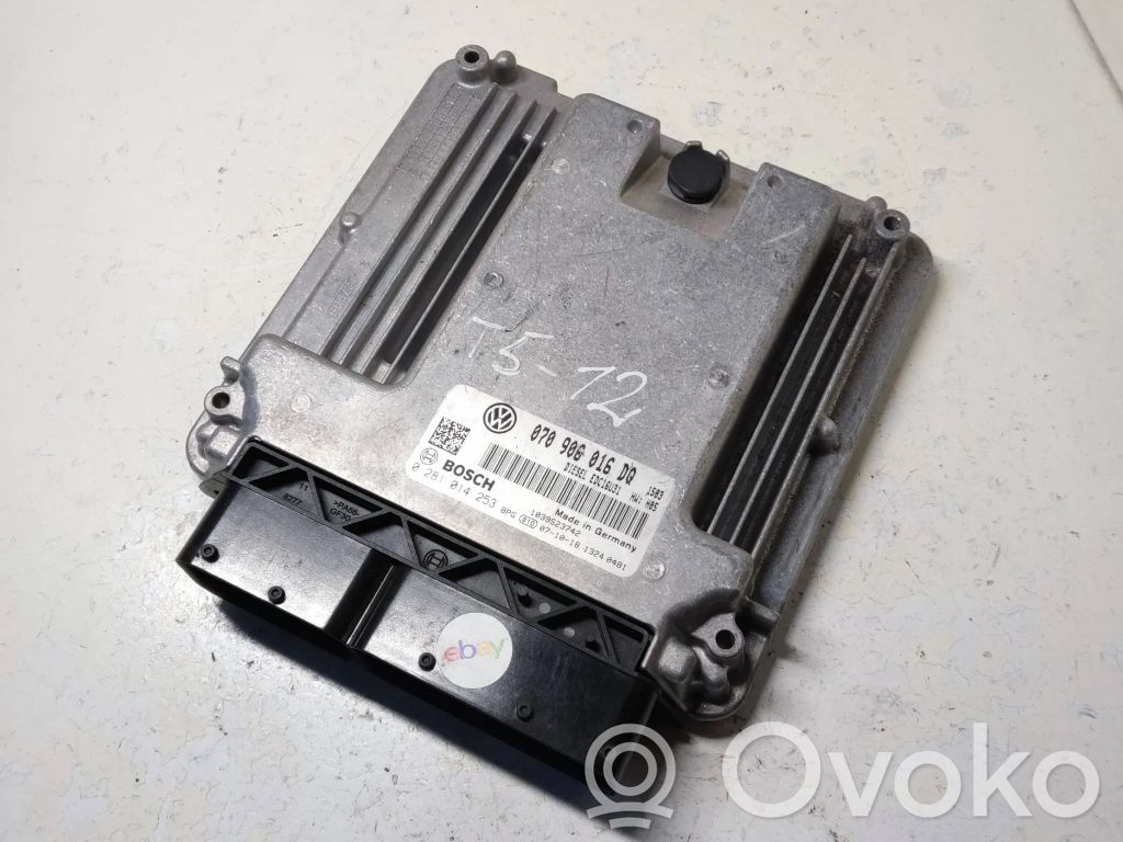 Volkswagen Transporter - Caravelle T5 Sterownik / Moduł ECU 