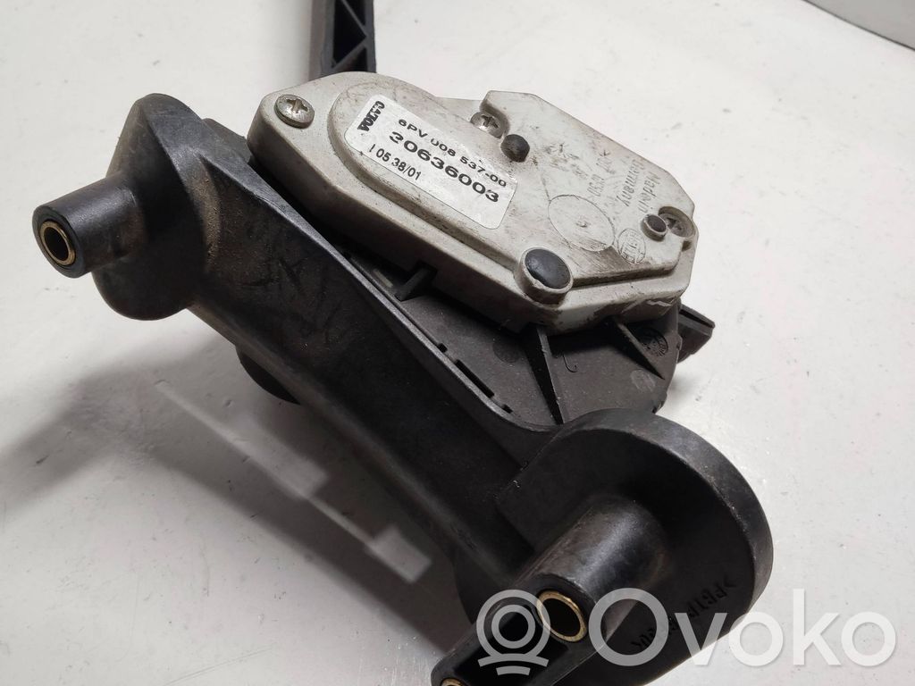 Volvo V70 Accelerator throttle pedal 