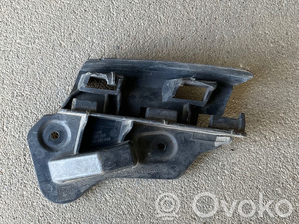 Volkswagen Golf Plus Front bumper mounting bracket 