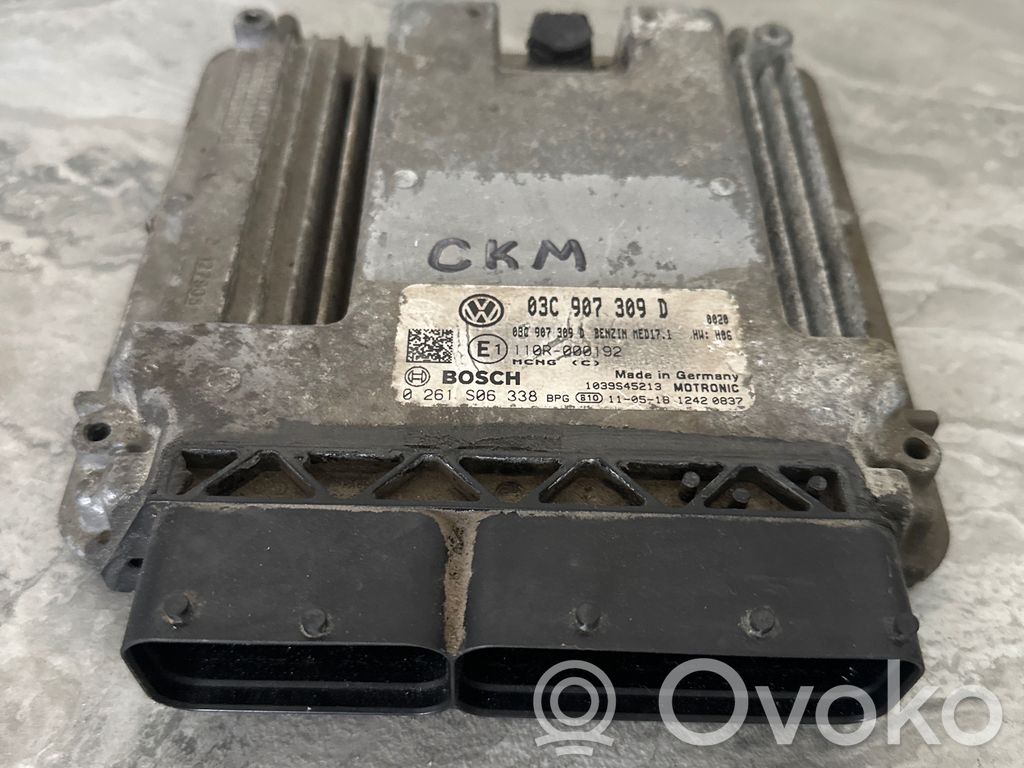 Volkswagen PASSAT B7 Engine control unit/module 