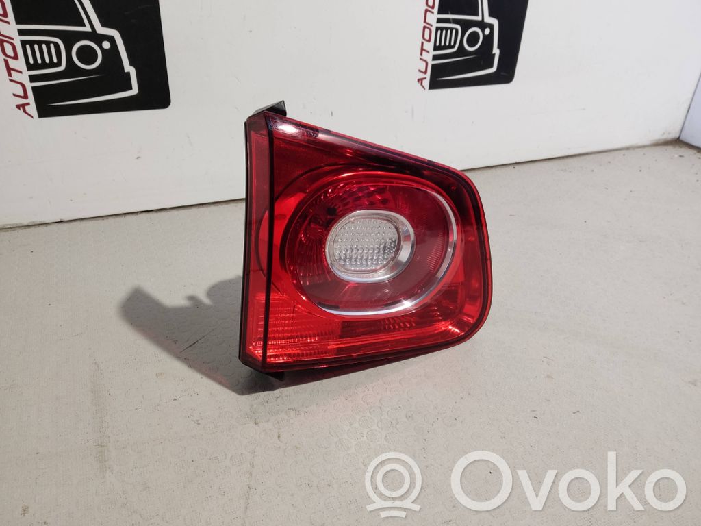 Lampy tylnej klapy bagażnika   5N0945093B,009692010079