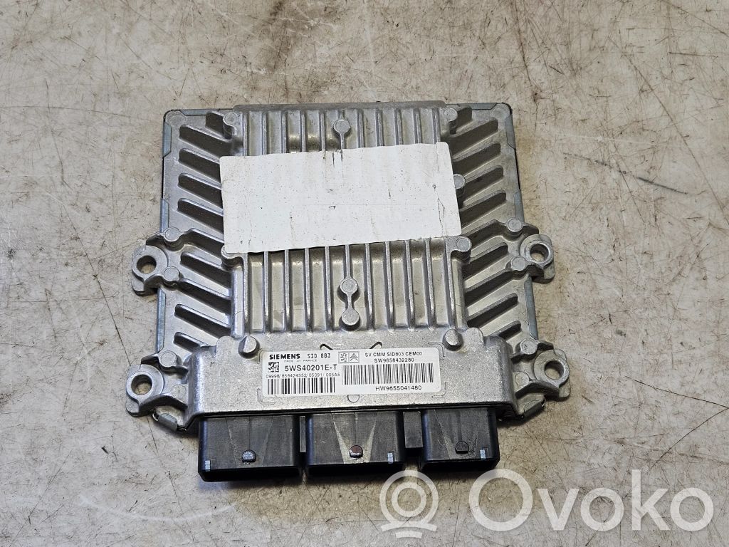 Citroen C4 I Engine control unit/module 