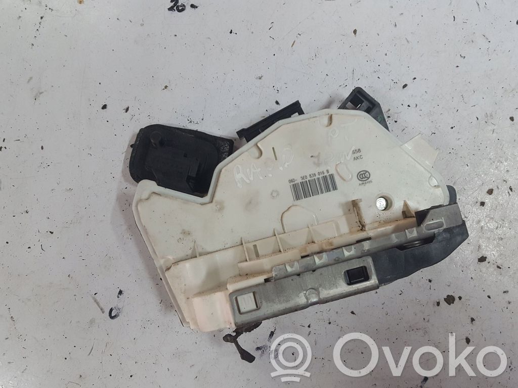 Skoda Rapid (NH) Zamek drzwi tylnych 