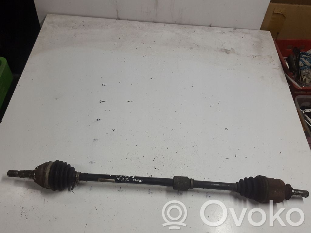 Opel Astra J Etuvetoakseli 