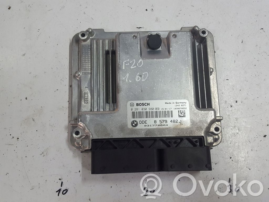 BMW 1 F20 F21 Variklio valdymo blokas 