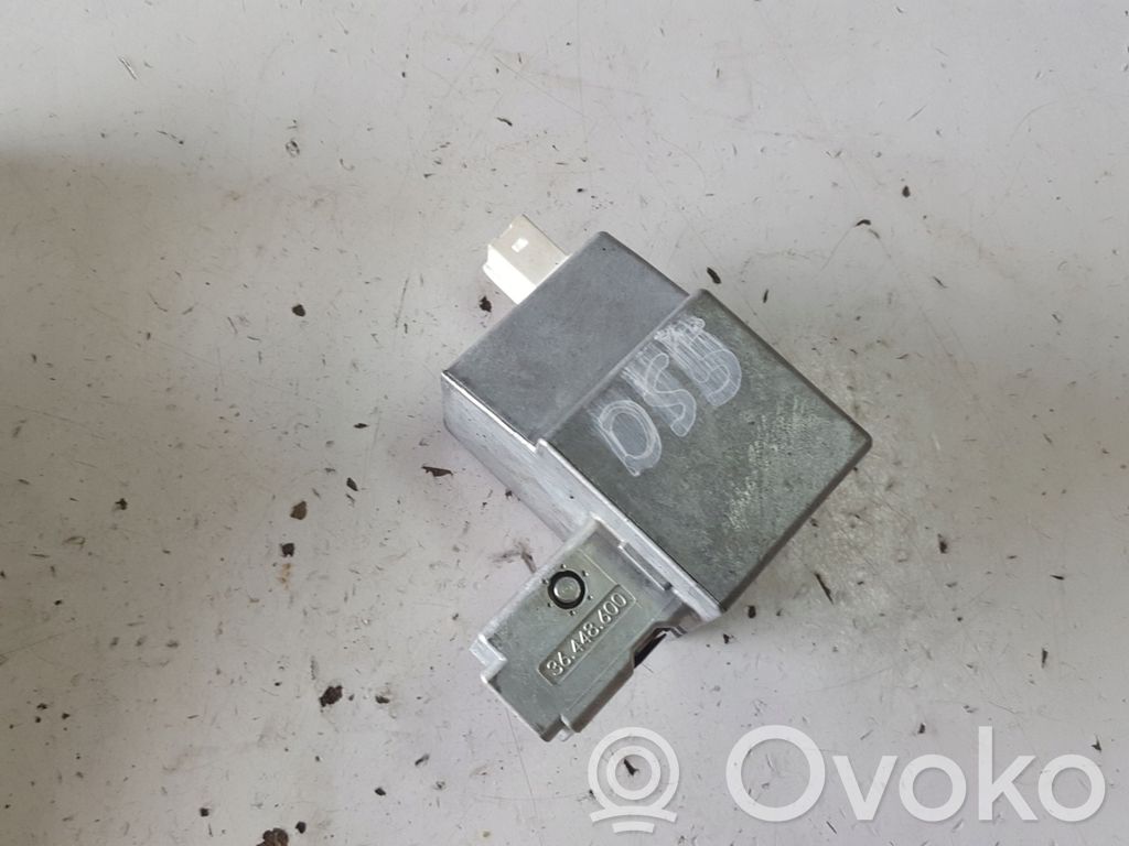 Ohjauspyörän lukitus   36448600