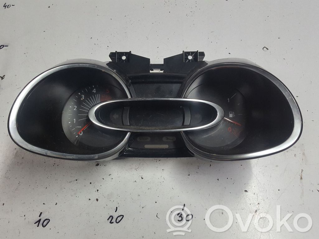 Renault Clio IV Speedometer (instrument cluster) 