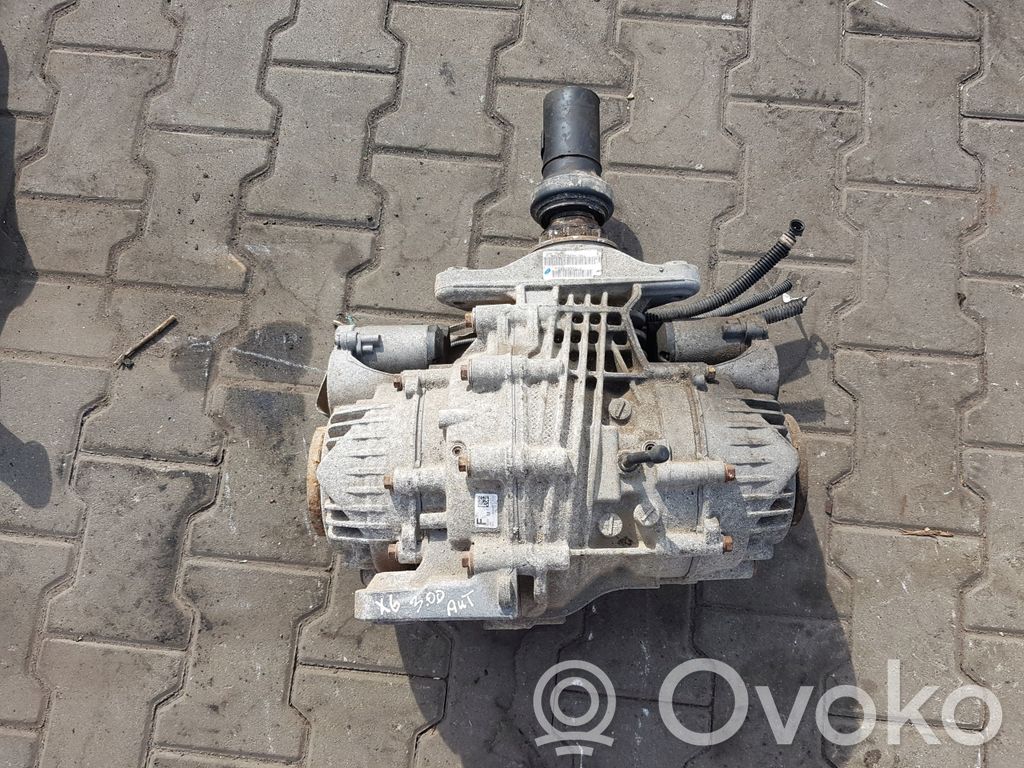 Rear differential   P758602503,758602503