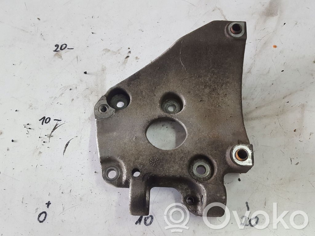Volvo V40 Suport montaj compresor A/C 