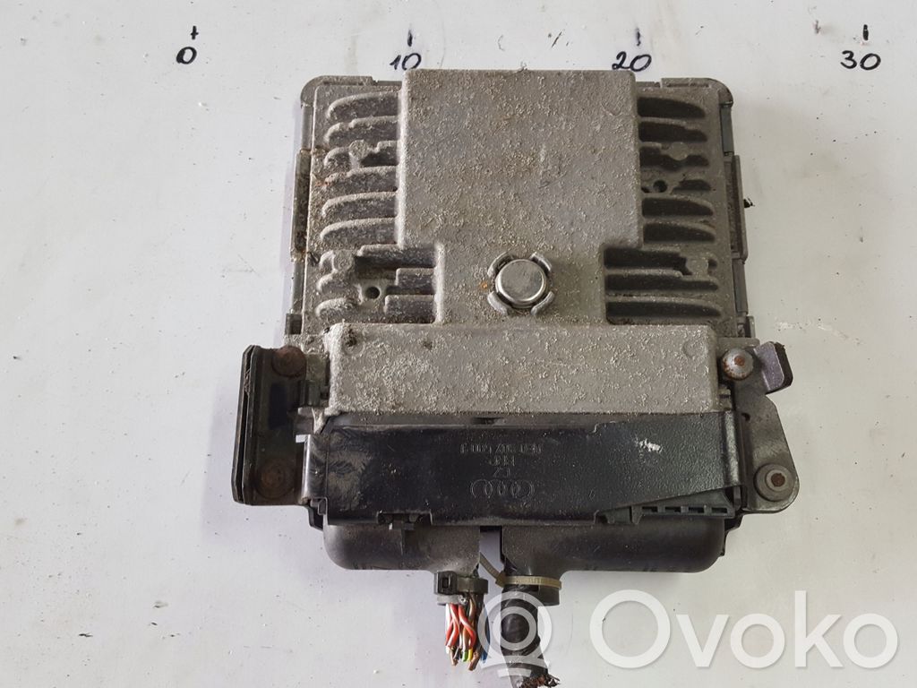 Unidad de control/módulo ECU del motor   03F906070CE