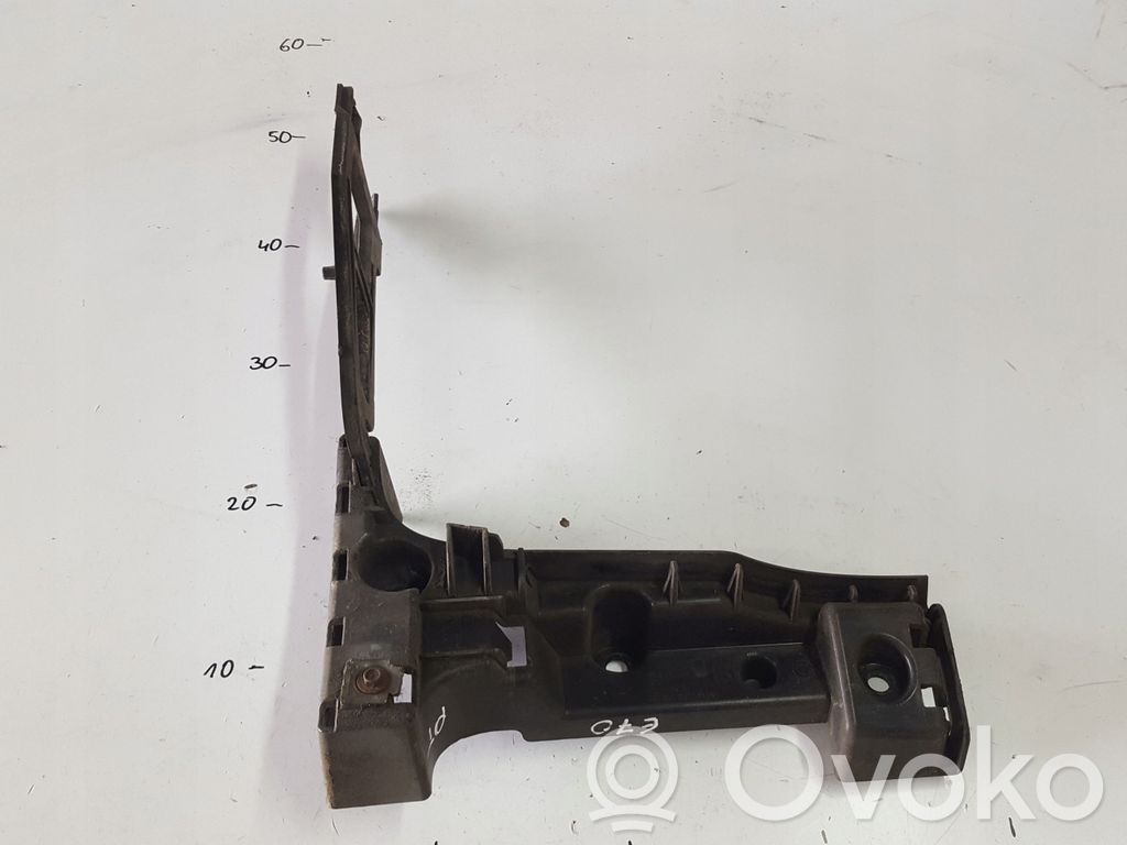 Rear bumper mounting bracket   7158442,7158441