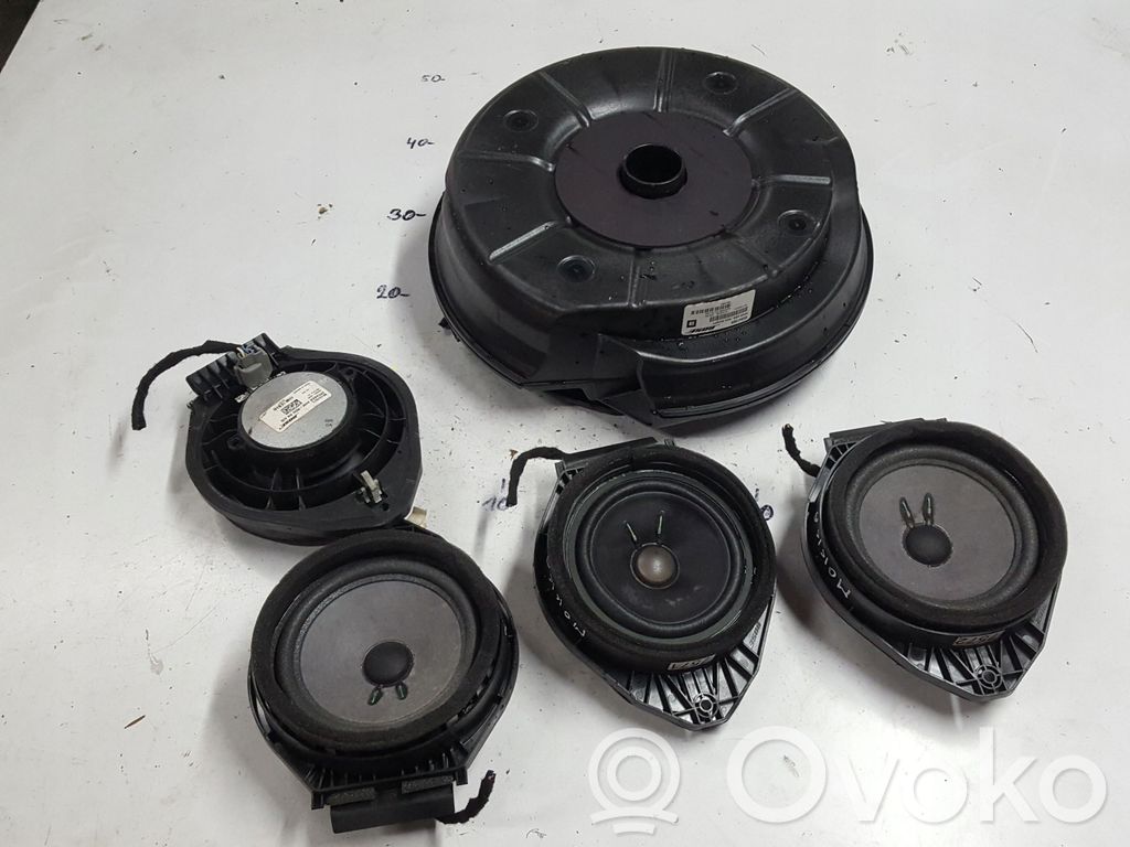 Buick Encore I Altavoz subwoofer 