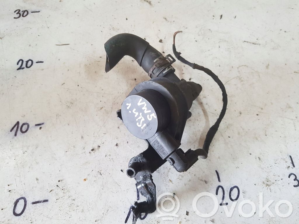 Volkswagen Golf V Pompă electrică auxiliară lichid de răcire/apă 