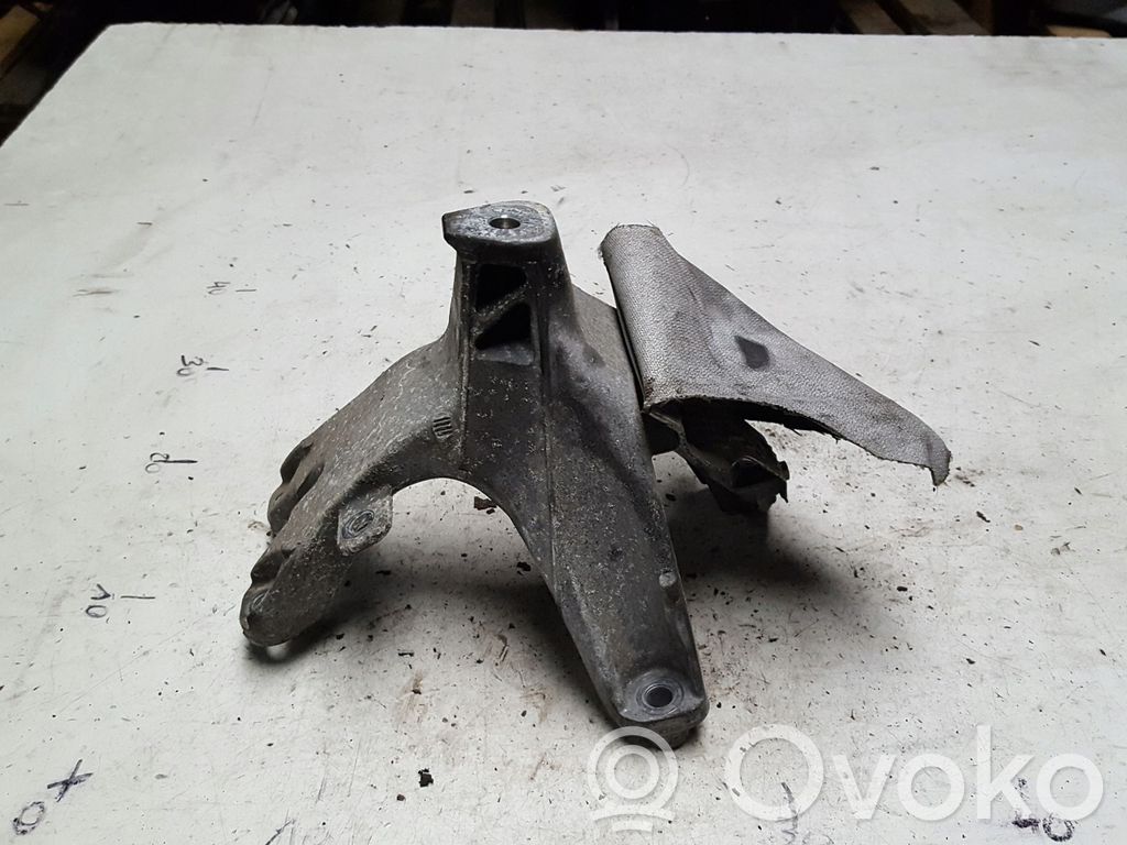 Engine mounting bracket   8K0199308EE