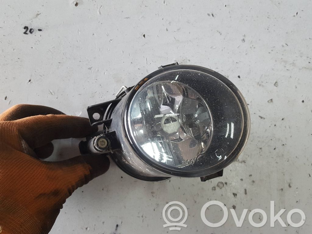 Etusumuvalo   5P0941699A