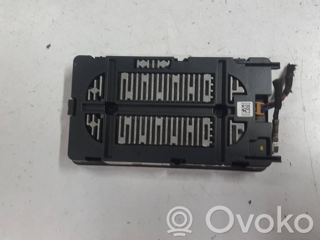 Audi Q7 4M Wireless charging module 