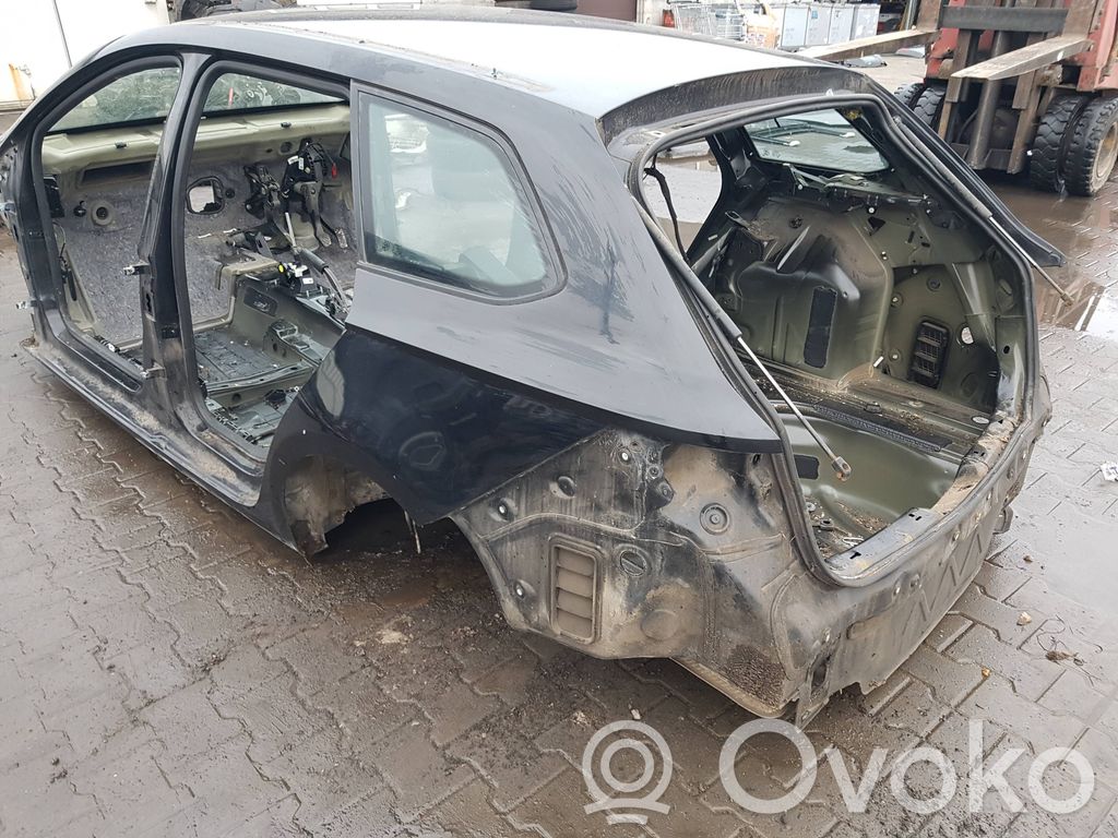 Rear quarter panel