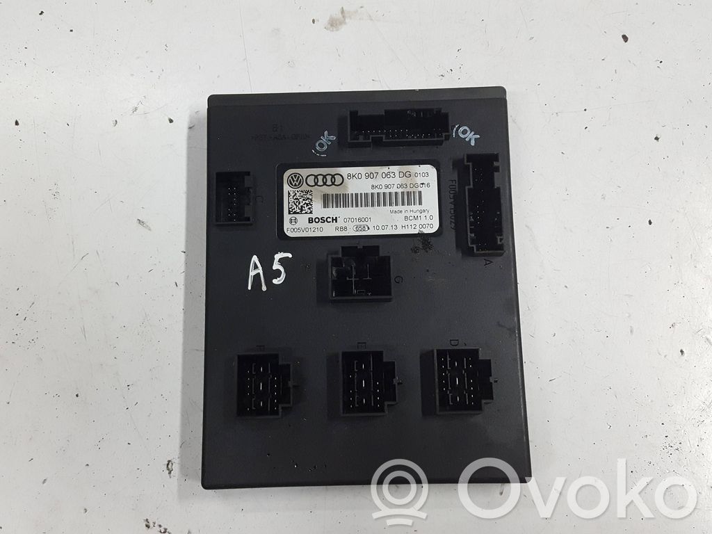 Audi A5 8T 8F Comfort/convenience module 