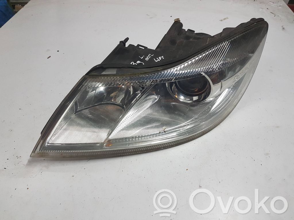 Skoda Octavia Mk2 (1Z) Phare frontale 