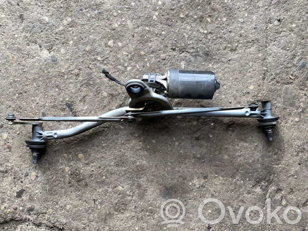 Stikla tīrītāja motoriņš