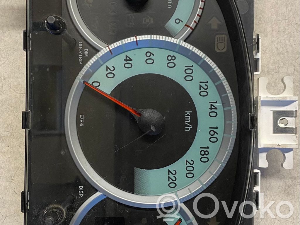 Toyota Corolla Verso AR10 Speedometer (instrument cluster) 