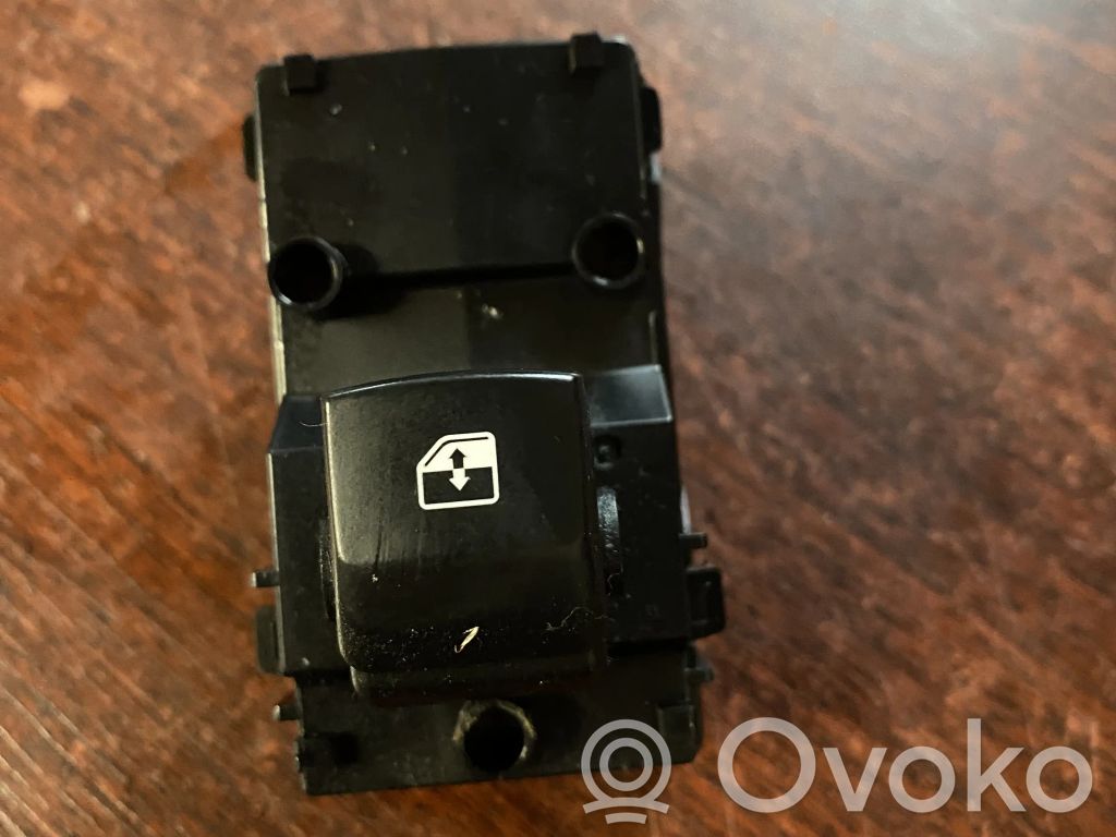 KIA Pro Cee'd III Electric window control switch 
