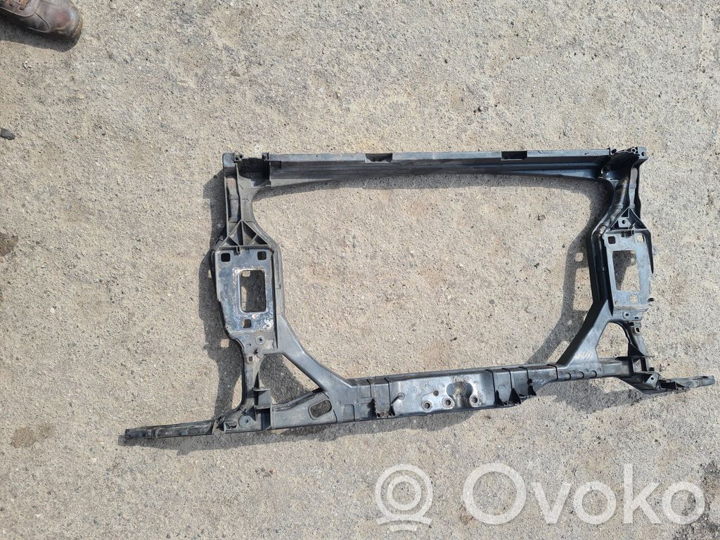 Audi A5 8T 8F Radiatorių panelė 