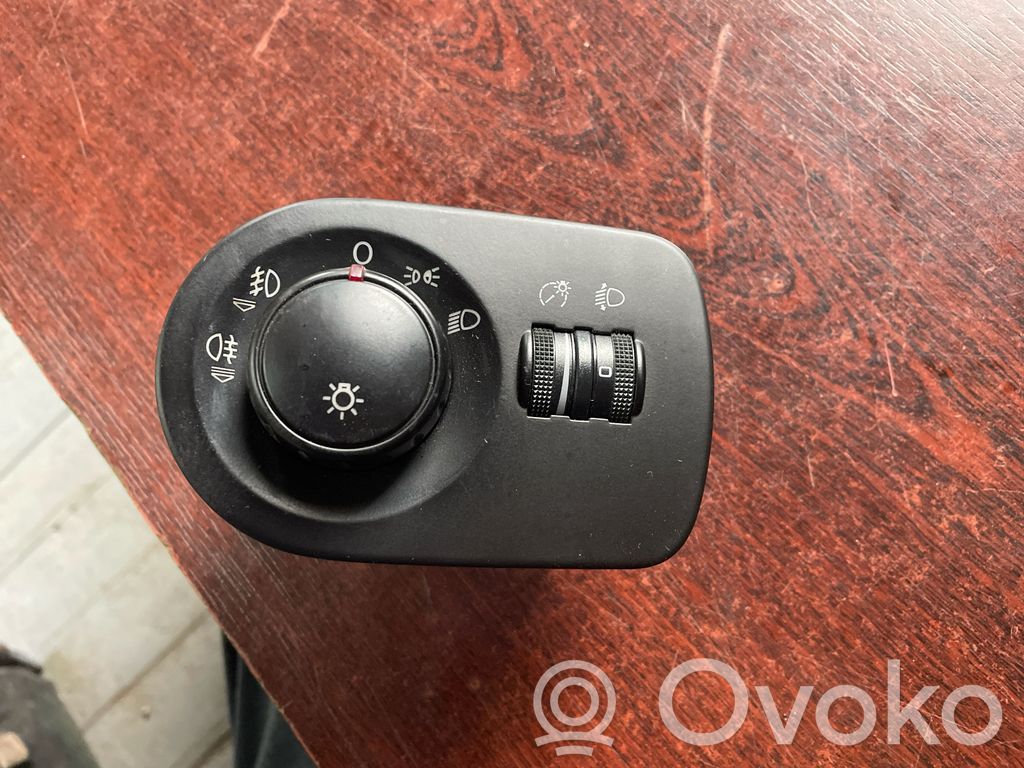 Seat Leon (1P) Light switch 