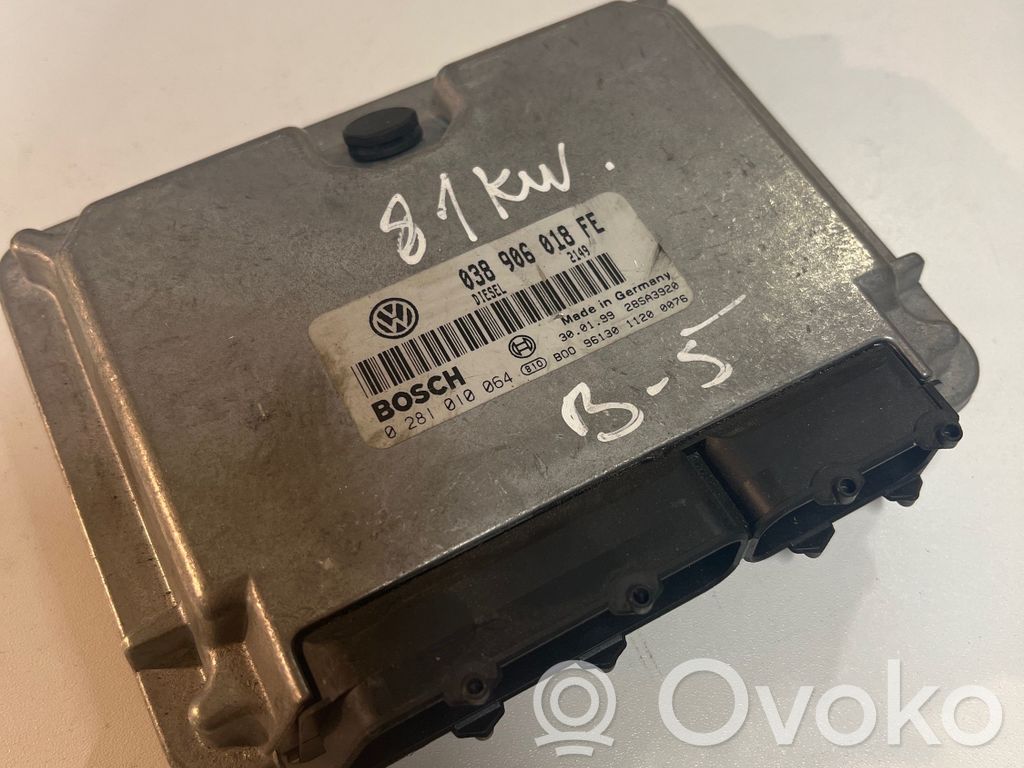 Volkswagen PASSAT B5 Engine control unit/module 
