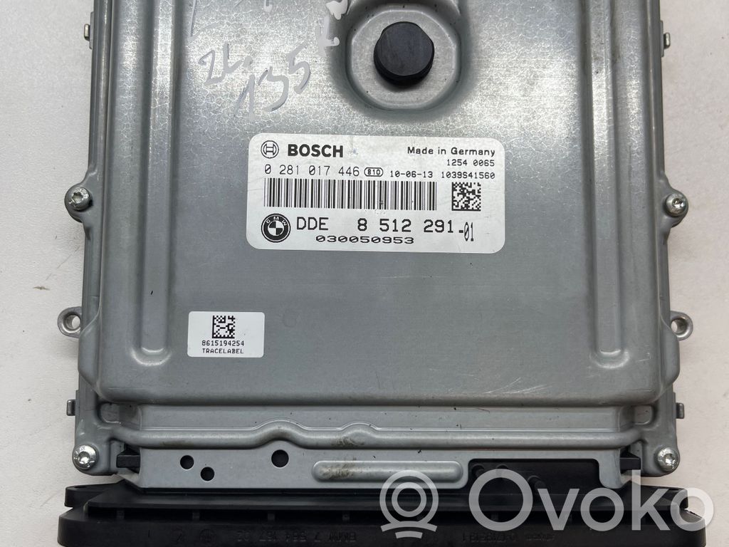 BMW 3 E90 E91 Variklio valdymo blokas 