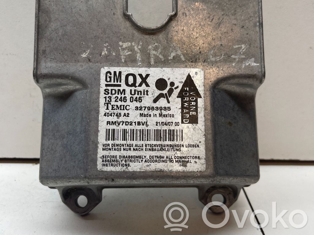 Opel Zafira B Airbag control unit/module 