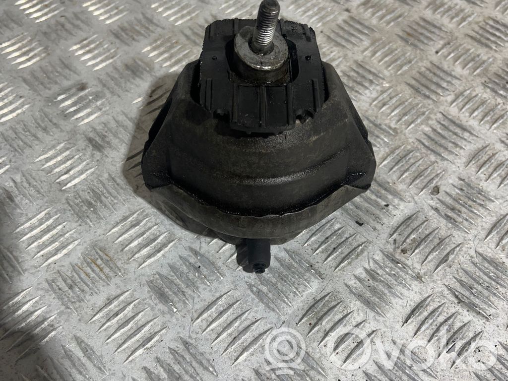 BMW 5 E60 E61 Engine mount bracket 