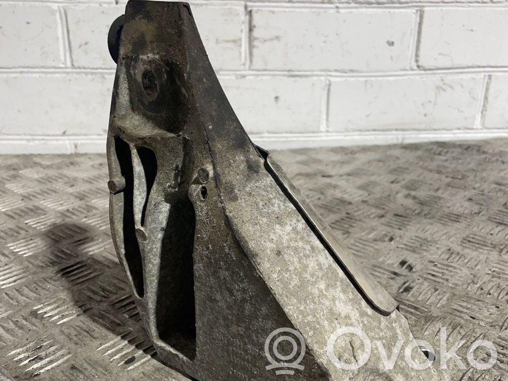 BMW X6 E71 Engine mounting bracket 