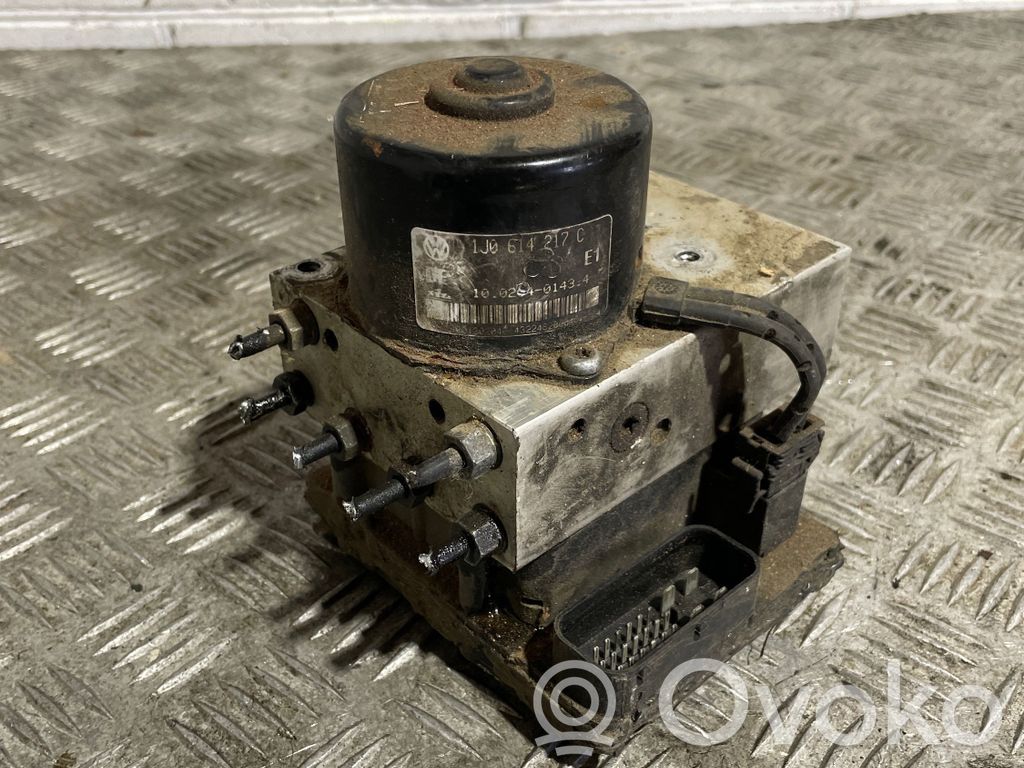 Audi A3 S3 8L ABS bloks 