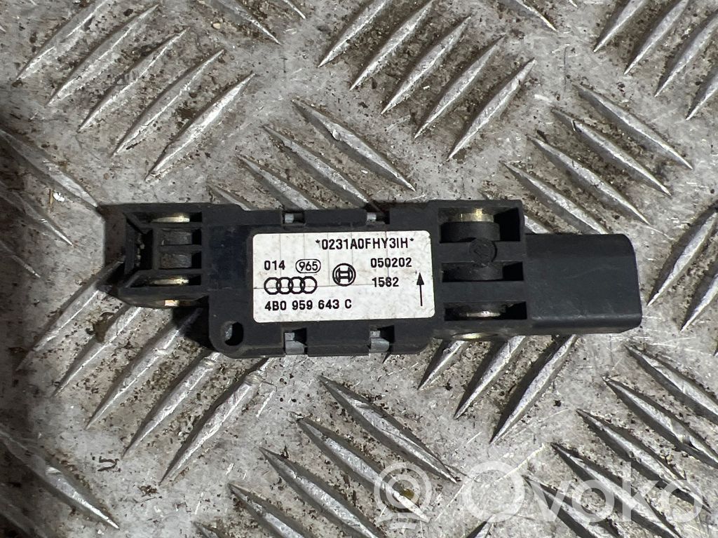 Audi A6 S6 C5 4B Czujnik uderzenia Airbag 