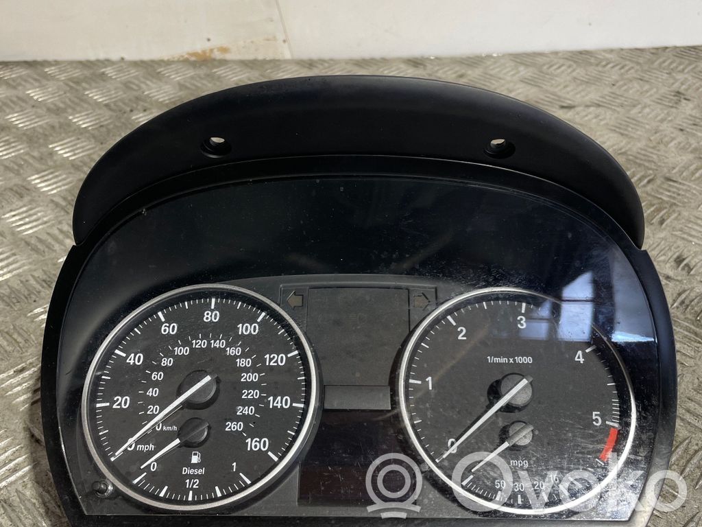 Speedometer (instrument cluster)   9187061,635060747,14369510
