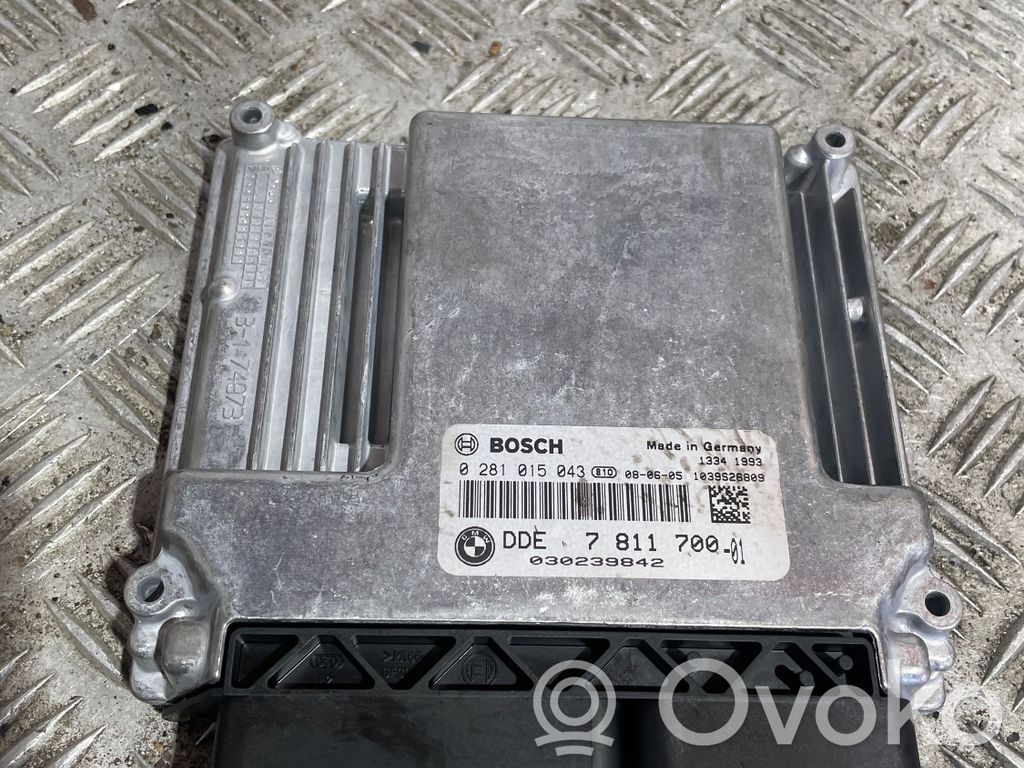 BMW 5 E60 E61 Engine control unit/module 
