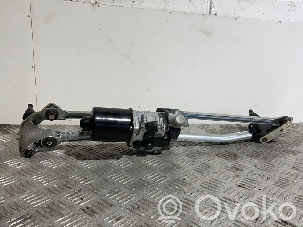 BMW 1 E81 E87 Etupyyhkimen vivusto ja moottori 
