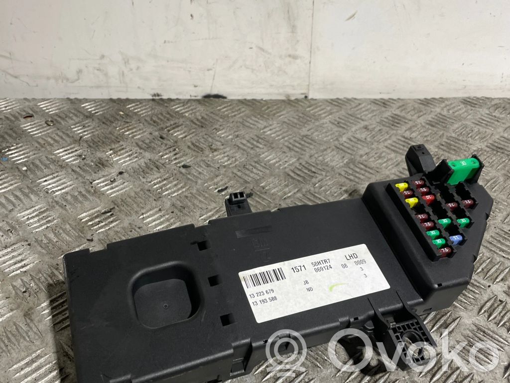 Opel Signum Drošinātāju bloks 