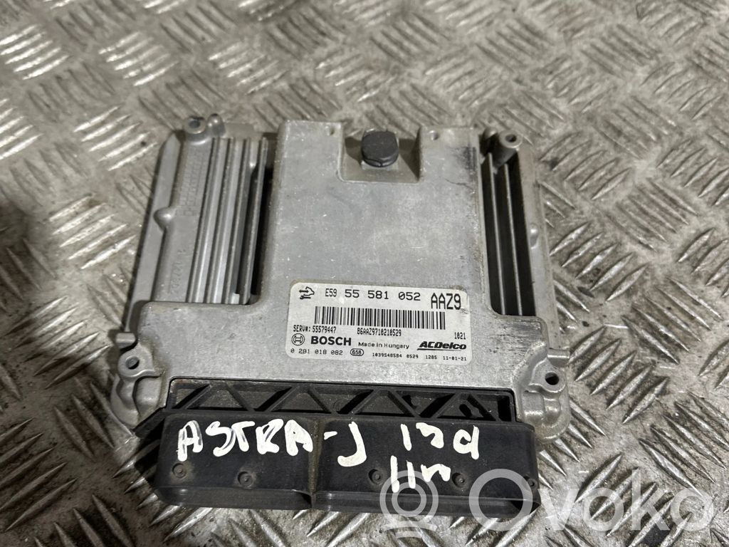 Opel Astra J Engine control unit/module 