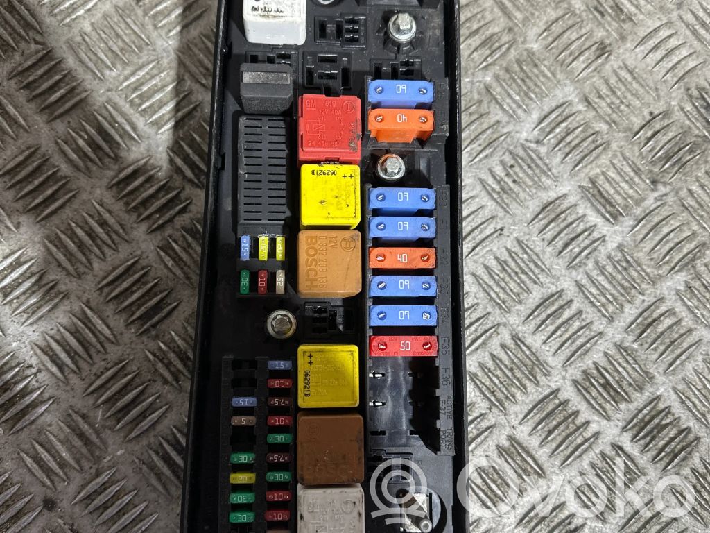 Opel Corsa D Módulo de fusible 