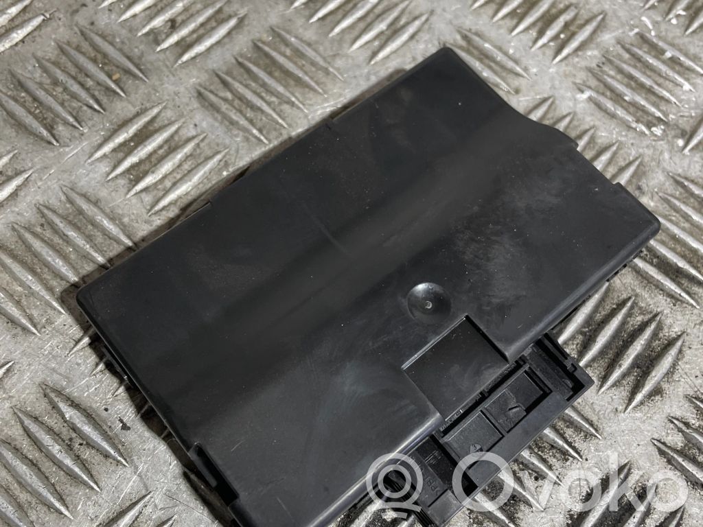 Audi A8 S8 D4 4H Gateway control module 