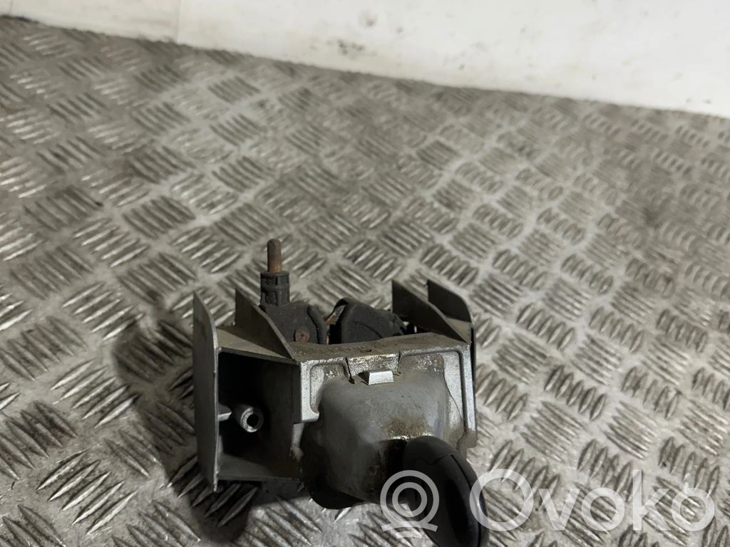 Ford Focus Engine bonnet/hood lock/catch 